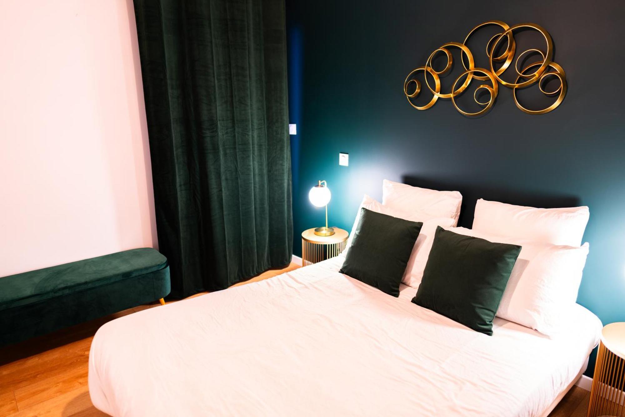 Grand Loft Familial 4 Chambres Avec Parking Prive 쏘뮤흐 외부 사진