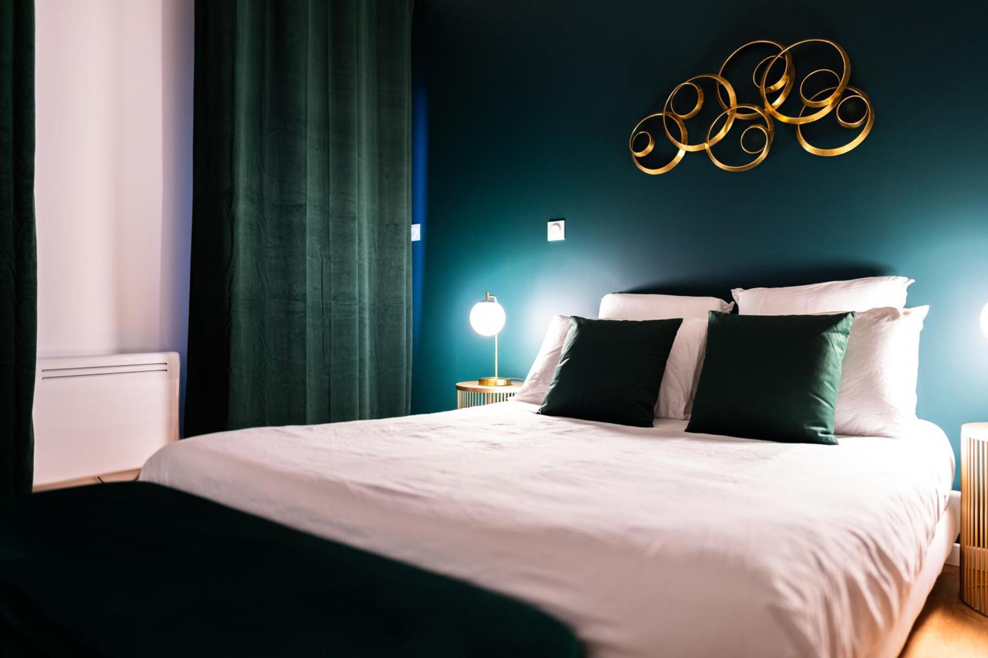 Grand Loft Familial 4 Chambres Avec Parking Prive 쏘뮤흐 외부 사진